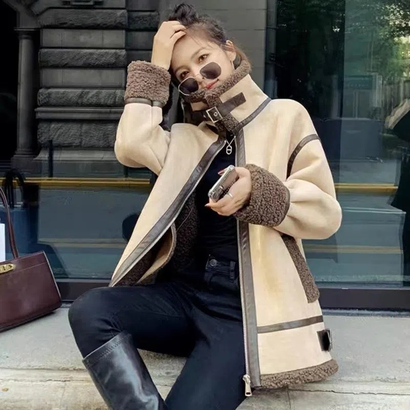 Wool Coat Peacoat - Lamb FUR Coat หญิงใหม่ฤดูใบไม้ร่วง/ฤดูหนาวหลวมอเนกประสงค์เสื้อขนสัตว์ผู้หญิงเพิ่มกํามะหยี่และหนารถจักรยานยนต์เสื้อผ้าแจ็คเก็ต